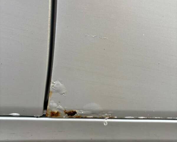 Серый Мерседес Е-Класс, объемом двигателя 3.2 л и пробегом 500 тыс. км за 6000 $, фото 11 на Automoto.ua