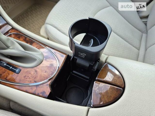 Сірий Мерседес Е-Клас, об'ємом двигуна 1.8 л та пробігом 281 тис. км за 11400 $, фото 19 на Automoto.ua