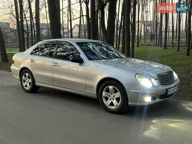 Серый Мерседес Е-Класс, объемом двигателя 3.2 л и пробегом 430 тыс. км за 7299 $, фото 2 на Automoto.ua