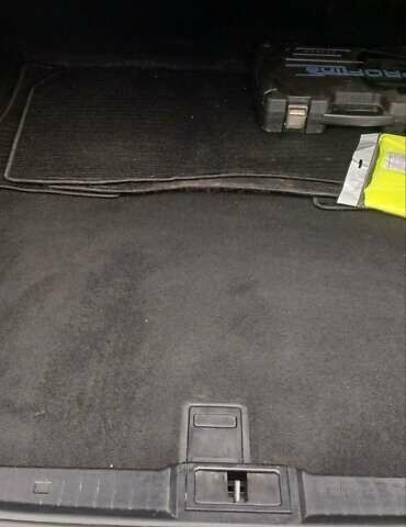 Серый Мерседес Е-Класс, объемом двигателя 1.8 л и пробегом 289 тыс. км за 7150 $, фото 25 на Automoto.ua