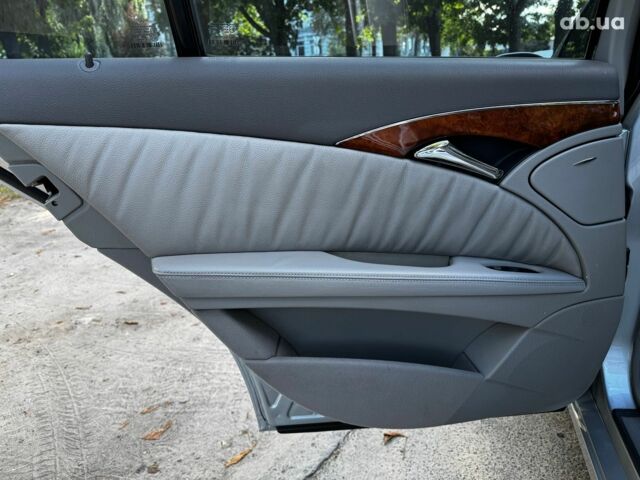 Серый Мерседес Е-Класс, объемом двигателя 2.6 л и пробегом 445 тыс. км за 6980 $, фото 24 на Automoto.ua