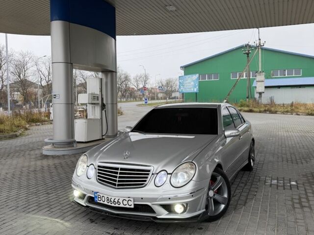 Серый Мерседес Е-Класс, объемом двигателя 3.2 л и пробегом 296 тыс. км за 7200 $, фото 2 на Automoto.ua