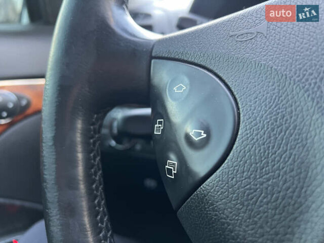 Серый Мерседес Е-Класс, объемом двигателя 1.8 л и пробегом 291 тыс. км за 7350 $, фото 81 на Automoto.ua