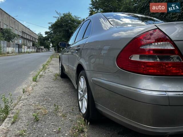 Серый Мерседес Е-Класс, объемом двигателя 1.8 л и пробегом 382 тыс. км за 6500 $, фото 11 на Automoto.ua