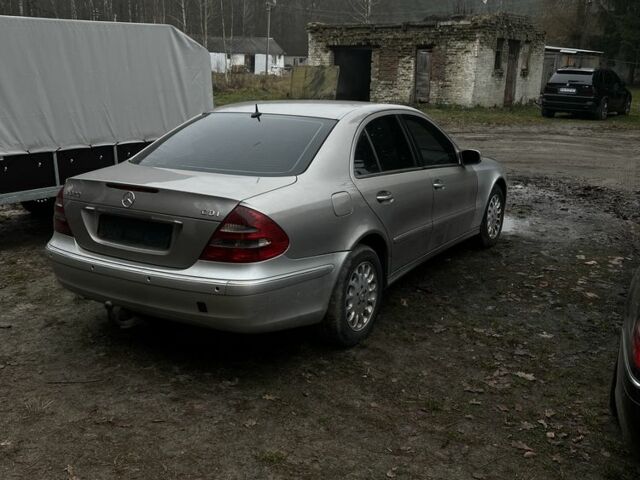 Сірий Мерседес Е-Клас, об'ємом двигуна 3.2 л та пробігом 340 тис. км за 4500 $, фото 3 на Automoto.ua