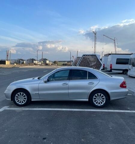 Серый Мерседес Е-Класс, объемом двигателя 3.2 л и пробегом 260 тыс. км за 6400 $, фото 7 на Automoto.ua