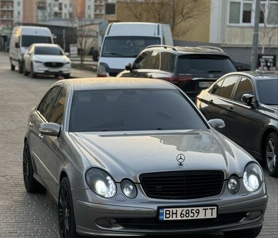 Сірий Мерседес Е-Клас, об'ємом двигуна 1.8 л та пробігом 450 тис. км за 5750 $, фото 19 на Automoto.ua