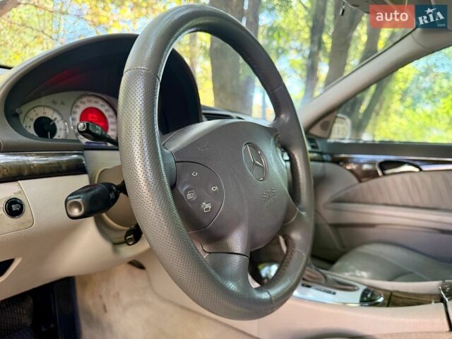 Сірий Мерседес Е-Клас, об'ємом двигуна 3.2 л та пробігом 267 тис. км за 5999 $, фото 36 на Automoto.ua