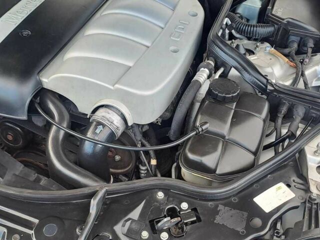 Серый Мерседес Е-Класс, объемом двигателя 2.1 л и пробегом 375 тыс. км за 8299 $, фото 7 на Automoto.ua