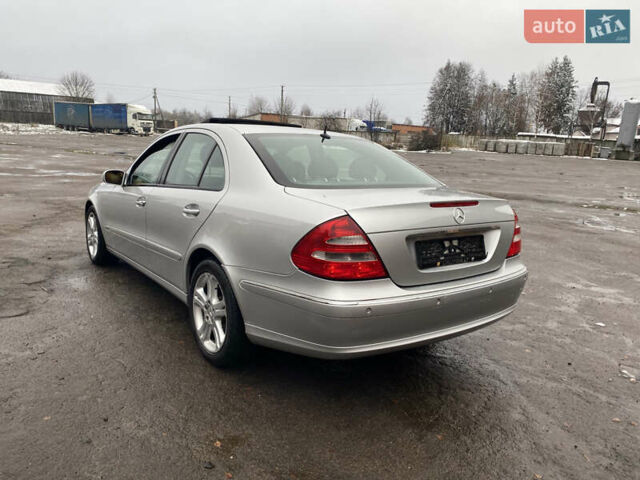 Сірий Мерседес Е-Клас, об'ємом двигуна 3.2 л та пробігом 272 тис. км за 3850 $, фото 16 на Automoto.ua