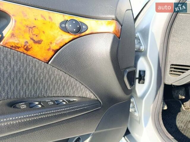 Серый Мерседес Е-Класс, объемом двигателя 2.7 л и пробегом 353 тыс. км за 7900 $, фото 42 на Automoto.ua