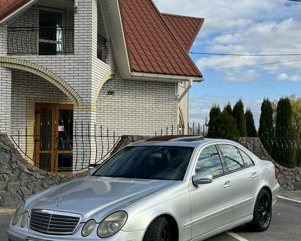 Мерседес Е-Клас 2004 у Вінниці на Automoto.ua Сірий Мерседес Е-Клас, об'ємом двигуна 1.8 л та пробігом 459 тис. км за 4799 $, фото 1 на Automoto.ua