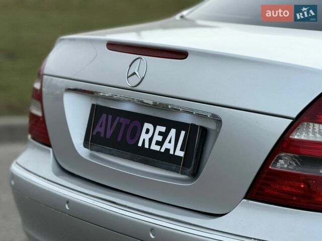 Серый Мерседес Е-Класс, объемом двигателя 1.8 л и пробегом 371 тыс. км за 4800 $, фото 21 на Automoto.ua