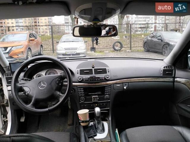 Серый Мерседес Е-Класс, объемом двигателя 0 л и пробегом 736 тыс. км за 6208 $, фото 6 на Automoto.ua