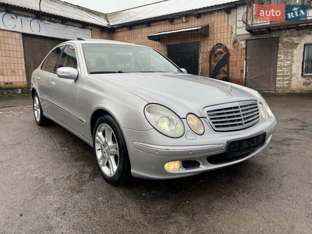 Сірий Мерседес Е-Клас, об'ємом двигуна 3.2 л та пробігом 272 тис. км за 3850 $, фото 27 на Automoto.ua