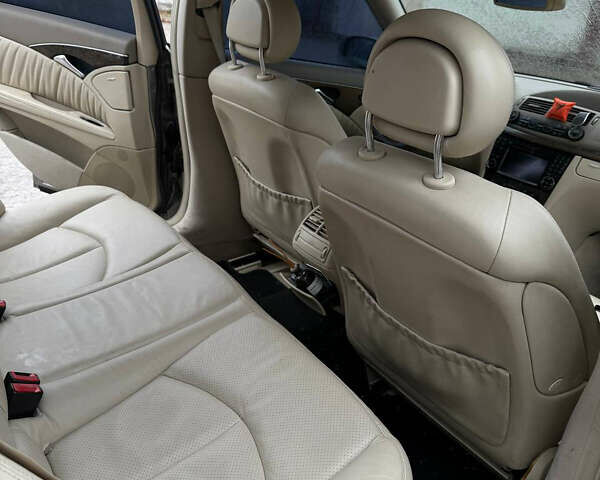 Серый Мерседес Е-Класс, объемом двигателя 1.8 л и пробегом 480 тыс. км за 7500 $, фото 18 на Automoto.ua