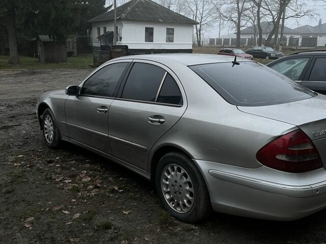 Сірий Мерседес Е-Клас, об'ємом двигуна 3.2 л та пробігом 340 тис. км за 4500 $, фото 1 на Automoto.ua