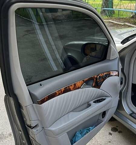 Серый Мерседес Е-Класс, объемом двигателя 3.2 л и пробегом 315 тыс. км за 8199 $, фото 30 на Automoto.ua