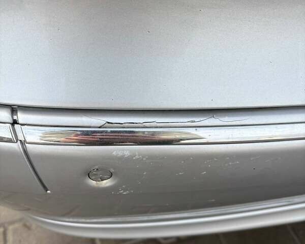 Серый Мерседес Е-Класс, объемом двигателя 3.2 л и пробегом 500 тыс. км за 6000 $, фото 12 на Automoto.ua