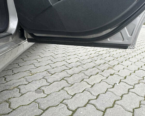 Сірий Мерседес Е-Клас, об'ємом двигуна 2.7 л та пробігом 338 тис. км за 8500 $, фото 16 на Automoto.ua