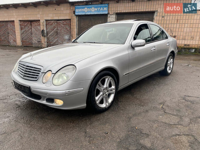 Сірий Мерседес Е-Клас, об'ємом двигуна 3.2 л та пробігом 272 тис. км за 3850 $, фото 28 на Automoto.ua