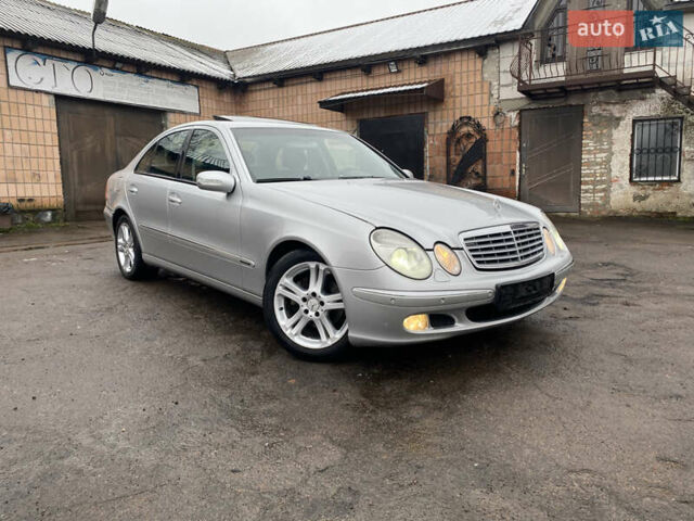 Сірий Мерседес Е-Клас, об'ємом двигуна 3.2 л та пробігом 272 тис. км за 3850 $, фото 6 на Automoto.ua