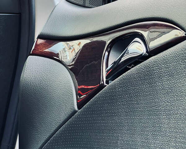 Мерседес Е-Клас 2004 у Івано-Франківську на Automoto.ua Сірий Мерседес Е-Клас, об'ємом двигуна 2.15 л та пробігом 462 тис. км за 8100 $, фото 11 на Automoto.ua