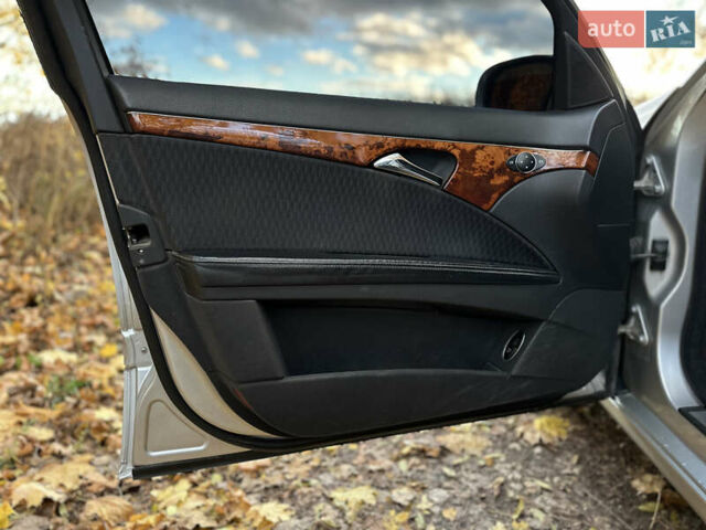 Мерседес Е-Клас 2004 у Тернополі на Automoto.ua Сірий Мерседес Е-Клас, об'ємом двигуна 2.2 л та пробігом 333 тис. км за 5750 $, фото 20 на Automoto.ua