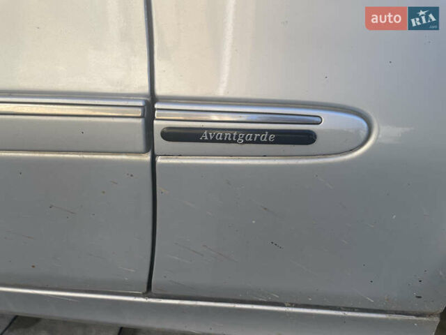 Серый Мерседес Е-Класс, объемом двигателя 3.2 л и пробегом 356 тыс. км за 7800 $, фото 3 на Automoto.ua