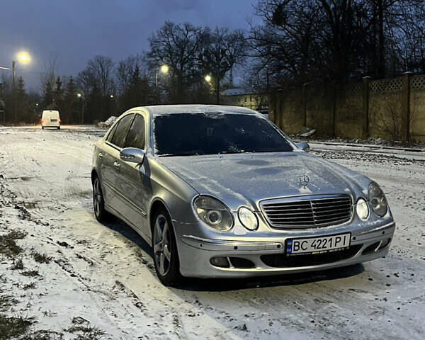 Серый Мерседес Е-Класс, объемом двигателя 2.2 л и пробегом 430 тыс. км за 7150 $, фото 7 на Automoto.ua