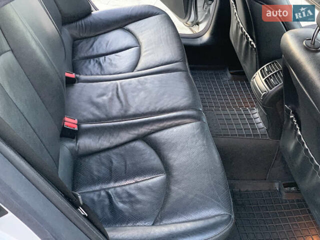 Серый Мерседес Е-Класс, объемом двигателя 3.2 л и пробегом 367 тыс. км за 8000 $, фото 19 на Automoto.ua