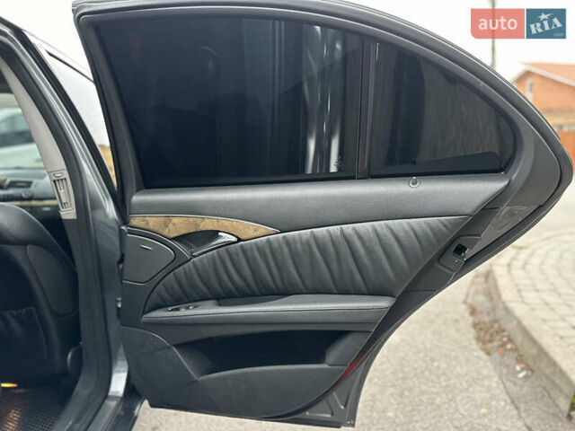 Серый Мерседес Е-Класс, объемом двигателя 3 л и пробегом 362 тыс. км за 8500 $, фото 15 на Automoto.ua