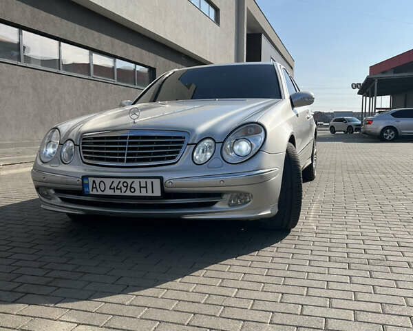 Сірий Мерседес Е-Клас, об'ємом двигуна 4.97 л та пробігом 250 тис. км за 8200 $, фото 4 на Automoto.ua