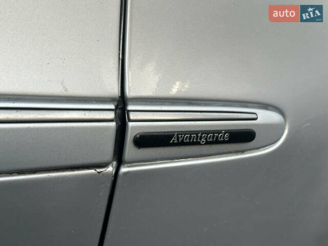 Серый Мерседес Е-Класс, объемом двигателя 2.99 л и пробегом 330 тыс. км за 7200 $, фото 13 на Automoto.ua