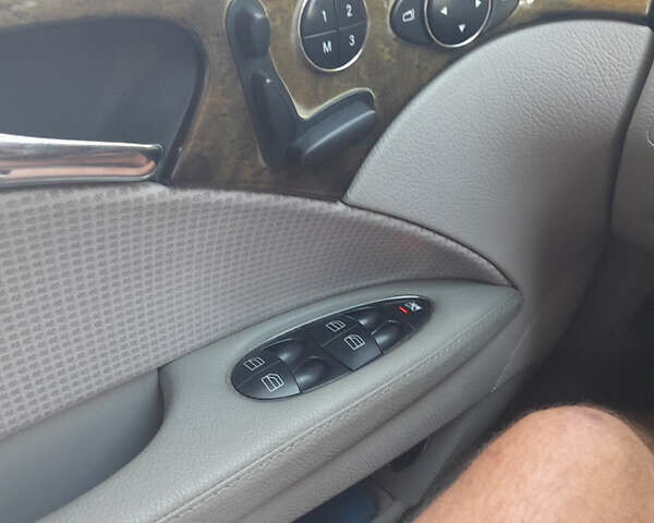 Сірий Мерседес Е-Клас, об'ємом двигуна 3.22 л та пробігом 352 тис. км за 8750 $, фото 12 на Automoto.ua