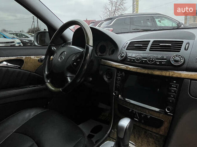 Серый Мерседес Е-Класс, объемом двигателя 3.22 л и пробегом 275 тыс. км за 8700 $, фото 19 на Automoto.ua