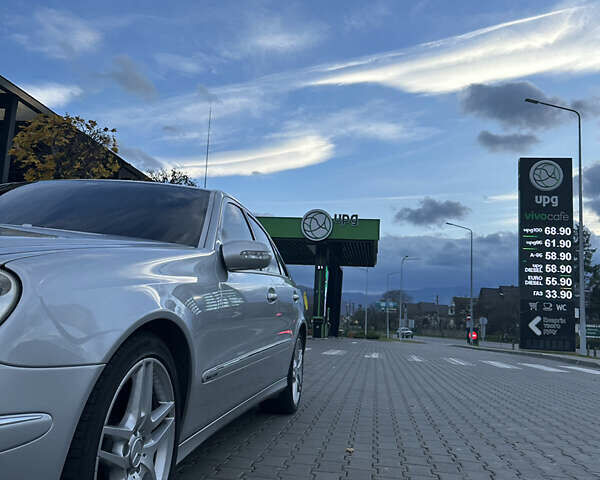 Серый Мерседес Е-Класс, объемом двигателя 2.2 л и пробегом 361 тыс. км за 7500 $, фото 6 на Automoto.ua