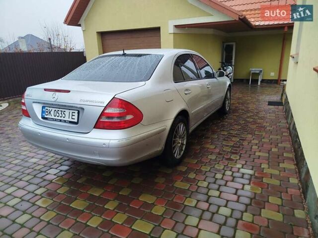 Серый Мерседес Е-Класс, объемом двигателя 1.8 л и пробегом 172 тыс. км за 7500 $, фото 4 на Automoto.ua