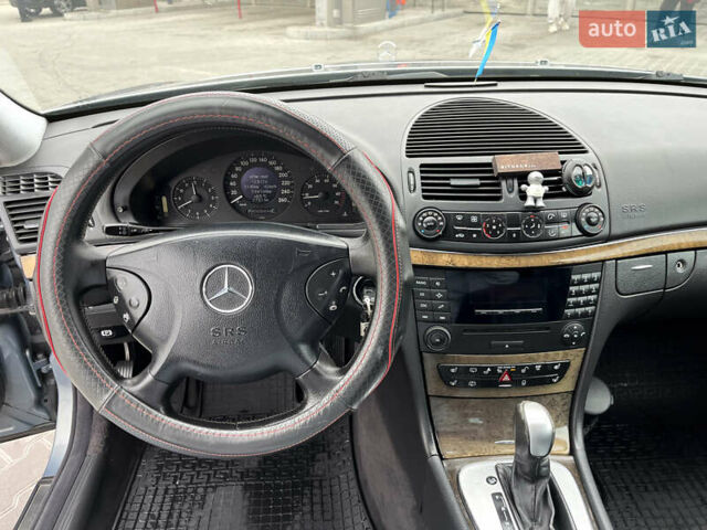 Мерседес Е-Клас 2005 у Белой Церкве на Automoto.ua Сірий Мерседес Е-Клас, об'ємом двигуна 1.8 л та пробігом 456 тис. км за 4850 $, фото 12 на Automoto.ua