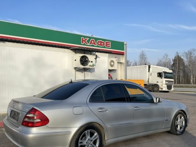 Серый Мерседес Е-Класс, объемом двигателя 2.2 л и пробегом 340 тыс. км за 3200 $, фото 1 на Automoto.ua