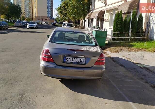 Серый Мерседес Е-Класс, объемом двигателя 3 л и пробегом 195 тыс. км за 10500 $, фото 4 на Automoto.ua