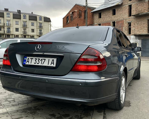 Серый Мерседес Е-Класс, объемом двигателя 2.7 л и пробегом 334 тыс. км за 8600 $, фото 5 на Automoto.ua