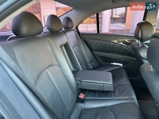 Серый Мерседес Е-Класс, объемом двигателя 3 л и пробегом 358 тыс. км за 8500 $, фото 17 на Automoto.ua