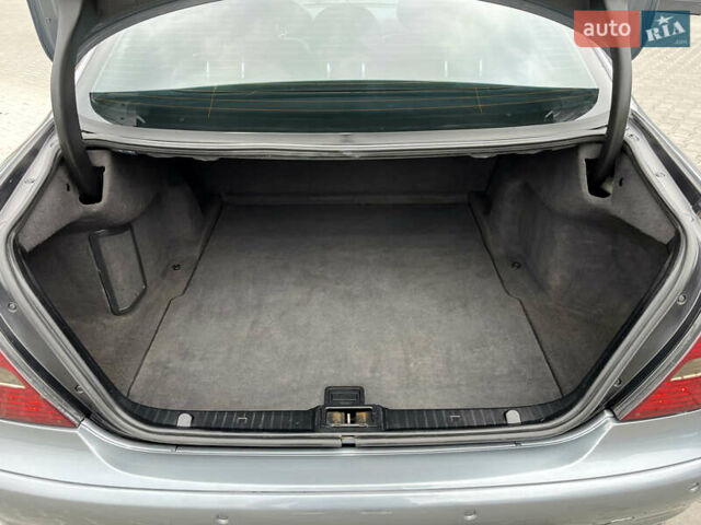 Мерседес Е-Клас 2005 у Белой Церкве на Automoto.ua Сірий Мерседес Е-Клас, об'ємом двигуна 1.8 л та пробігом 456 тис. км за 4850 $, фото 23 на Automoto.ua