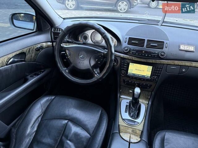 Серый Мерседес Е-Класс, объемом двигателя 2.99 л и пробегом 300 тыс. км за 8400 $, фото 80 на Automoto.ua