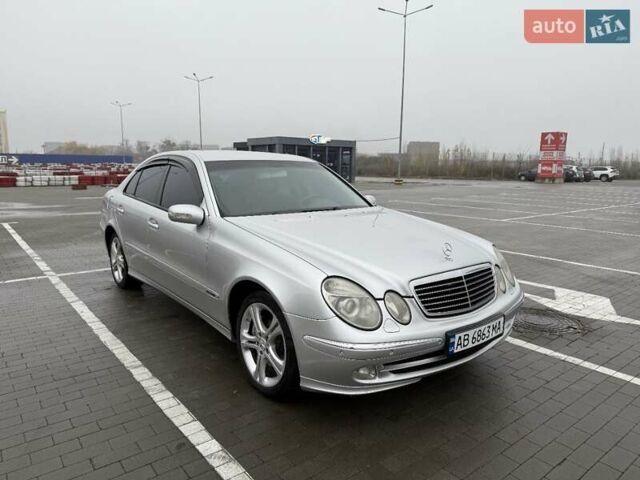 Серый Мерседес Е-Класс, объемом двигателя 2.6 л и пробегом 293 тыс. км за 7800 $, фото 9 на Automoto.ua