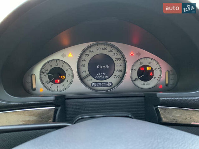 Серый Мерседес Е-Класс, объемом двигателя 3.2 л и пробегом 367 тыс. км за 8000 $, фото 27 на Automoto.ua