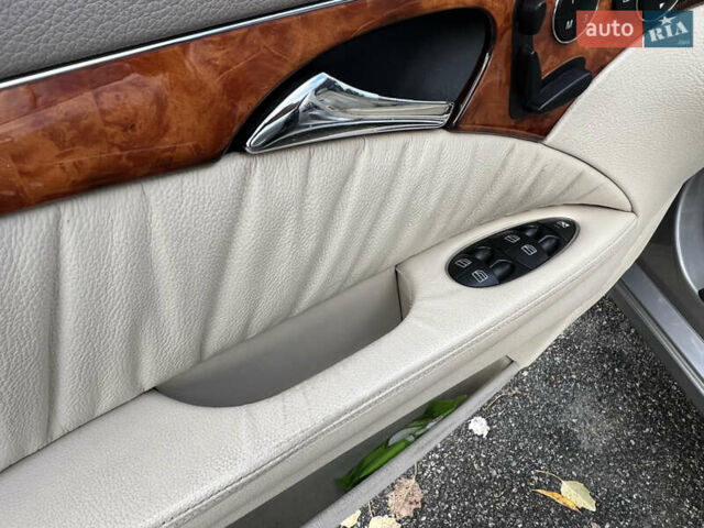 Серый Мерседес Е-Класс, объемом двигателя 3.5 л и пробегом 260 тыс. км за 8500 $, фото 29 на Automoto.ua