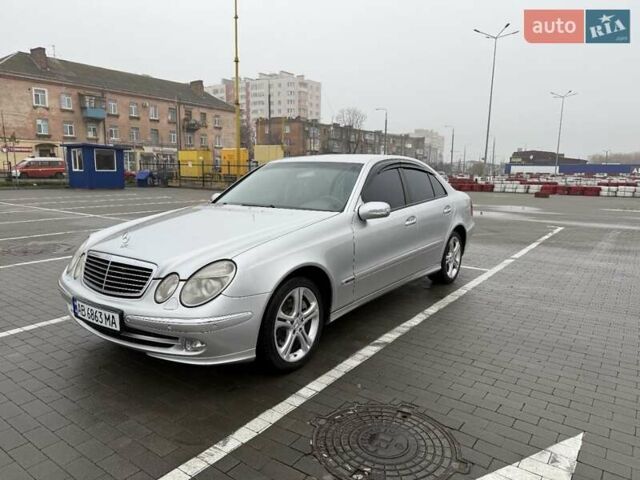 Серый Мерседес Е-Класс, объемом двигателя 2.6 л и пробегом 293 тыс. км за 7800 $, фото 7 на Automoto.ua