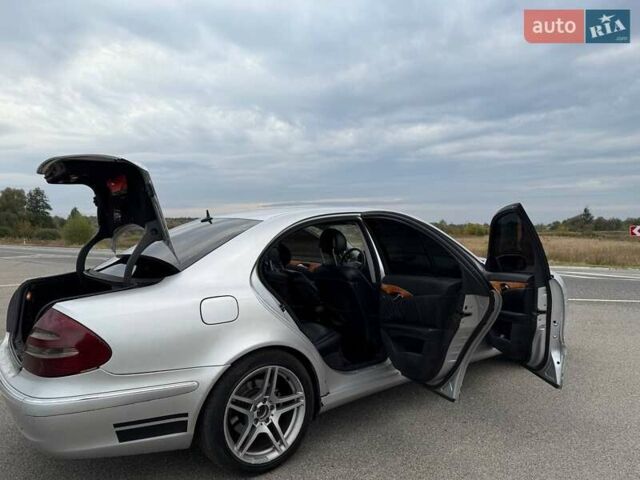 Мерседес Е-Класс 2005 в Золотоноше на Automoto.ua Серый Мерседес Е-Класс, объемом двигателя 3.2 л и пробегом 450 тыс. км за 6500 $, фото 10 на Automoto.ua